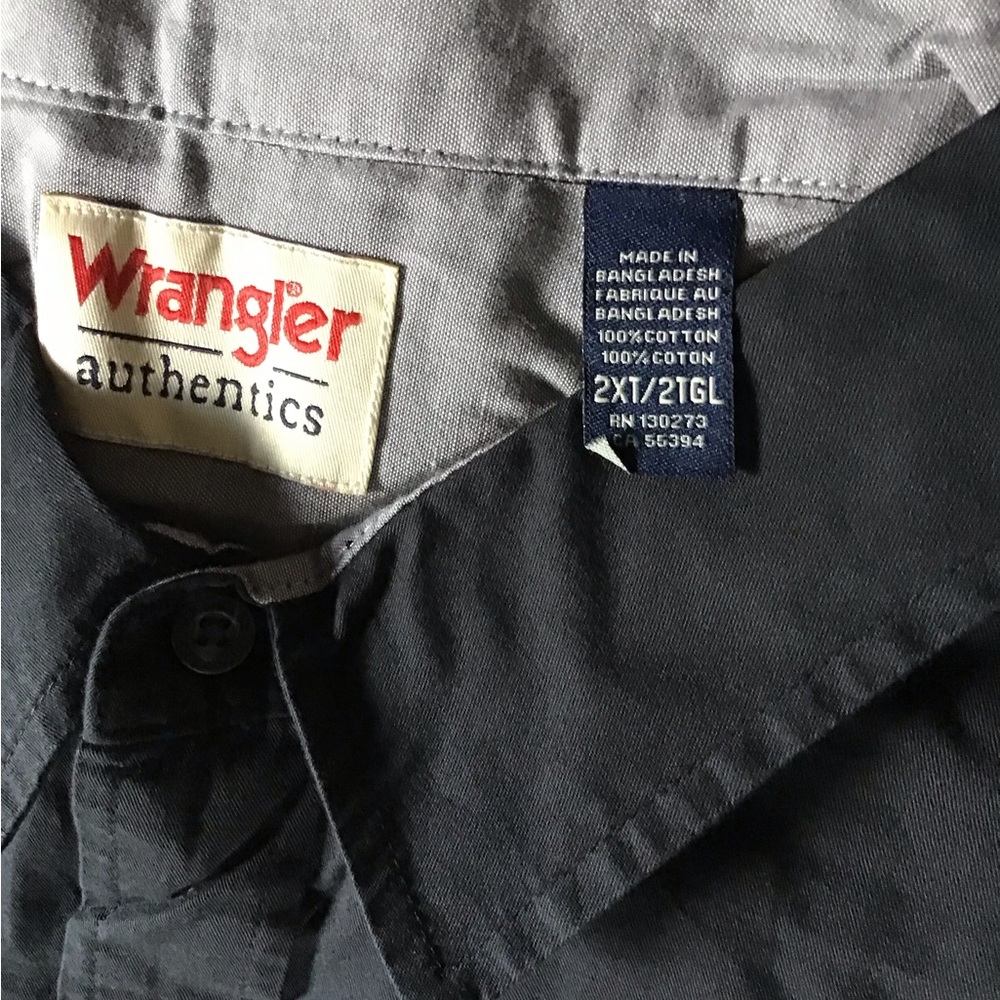 NWT Wrangler Authentics Men's Short Sleeve Classic Wov - Black 2XT - Picture 6 of 7
